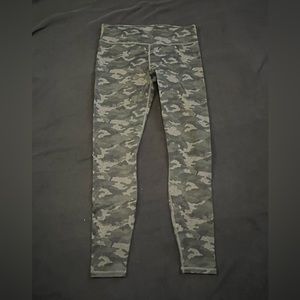 Camo Fabletics Leggings